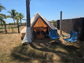 Property grounds - Beachfront Luxury Yurt Glamping Escape (Barranca)