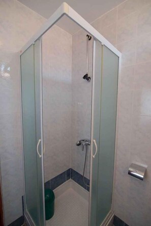 Bathroom - Holiday Apartment Zeljka A2 (Mali Lošinj)