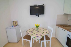 Dining - Holiday Apartment Zeljka studio apartment - Mali Losinj (Mali Lošinj)