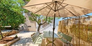Outdoor dining - Holiday Apartment Pino 1 (Veli Lošinj)