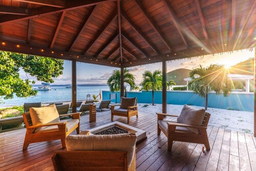 Modern Beachfront Villa 4BR + Infinity Pool & Direct White Bay Access BVI