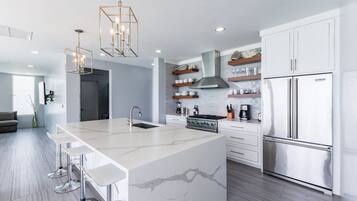 Microwave, oven, stovetop, dishwasher