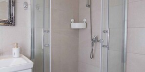 Bathroom - Holiday flat (Veli Lošinj)