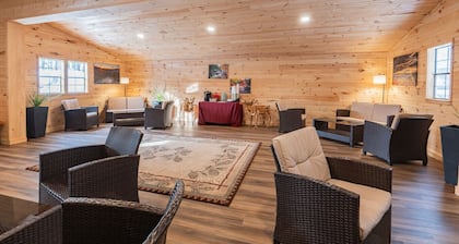 King Room White Mountains Resort with Sauna