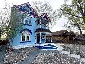 Exterior - Yellow Cozy 1-bedroom house in Denver (Denver)