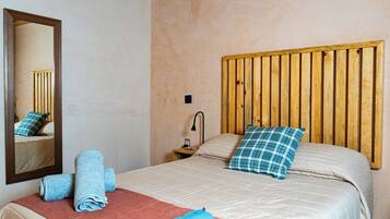1 slaapkamer, een strijkplank/strijkijzer, wifi, beddengoed