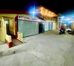 واجهة المنشأة