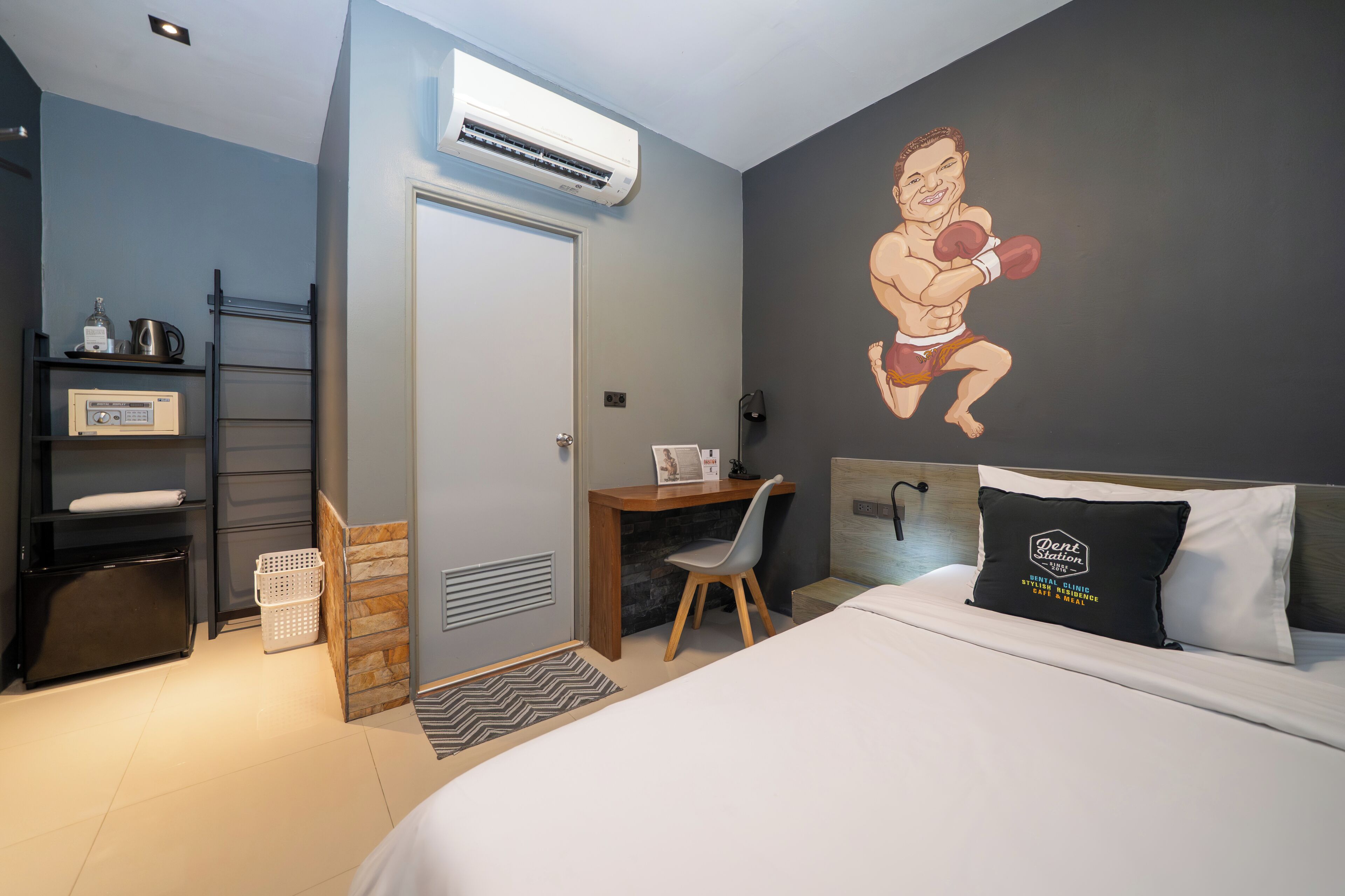 In-room safe, desk, free WiFi, bed sheets