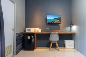 Deluxe dubbelrum | Värdeförvaringsskåp på rummet, skrivbord, gratis wi-fi och sängkläder