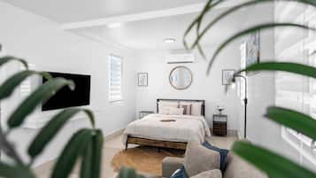 Iron/ironing board, travel crib, WiFi, bed sheets