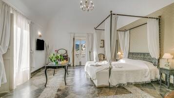 7 camere, Wi-Fi gratuito, lenzuola