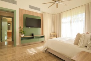 In-room safe, iron/ironing board, WiFi, bed sheets - Private Luxury Villa in Casa de Campo (Romana)