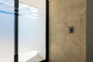 Interior - Luxury apartment with Wi-Fi, rooftop pool, private balcony & premium amenities (Tulum)