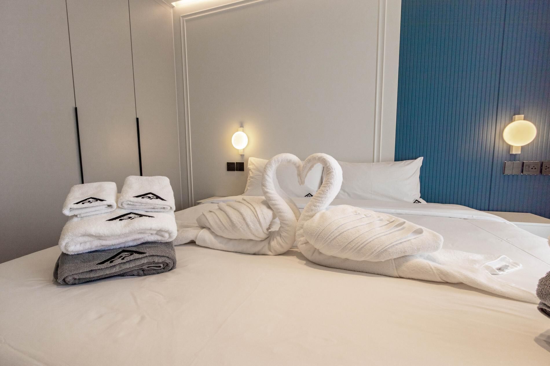 Ferros/tábuas de passar roupa, Wi-Fi, roupa de cama