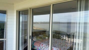 Room, 1 Bedroom | Property grounds