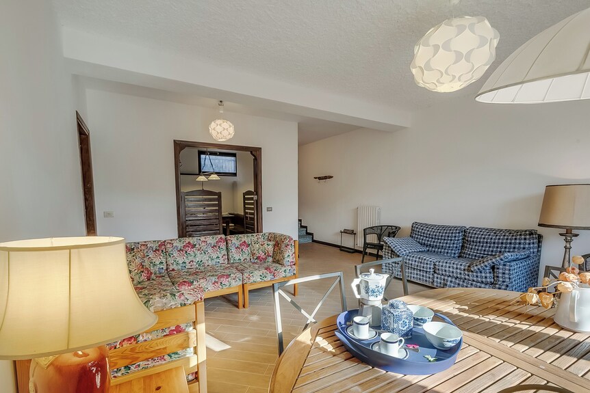 Villa Eva: Leggiuno 5-bed Villa For Families & Groups (Sleeps 10), Leggiuno, Italy - Lake Maggiore