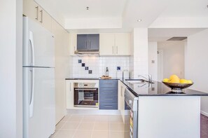 아파트, 침실 2개, 발코니, 바다 전망 | 전용 주방