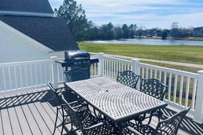 Outdoor dining - Bayside Resort house w/pools, athletic courts, on-site golf, & shuttle access (Selbyville)