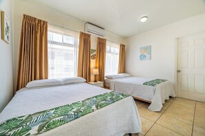 Iron/ironing board, internet, bed sheets