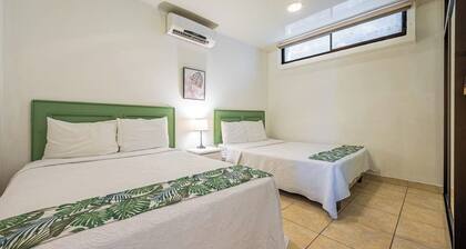 Cozy apartment complete with high-speed Wi-Fi, Netflix & serene pool access