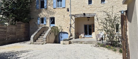 Extérieur