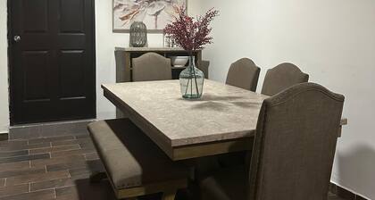 Lovely 1-bedroom villa with AC in charming Ciudad Apodaca