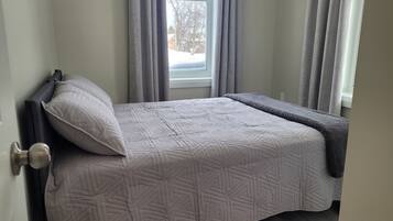WiFi, bed sheets
