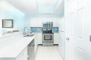 Fridge, microwave, oven, stovetop - Majestic Sun — Gulf Views, Heated Pool + Hot Tubs (Miramar Beach)