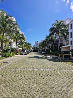 Property grounds - Beautiful PH in Front of the Marina (Punta Sam)