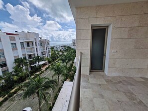 Apartment, 2 Bedrooms, Accessible, Balcony | Balcony