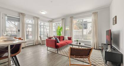 Trendy Boutique Condo | Near University | 5 min DT