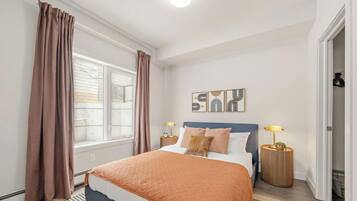 Desk, iron/ironing board, travel cot, WiFi