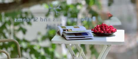 Tempat makan outdoor