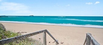 Splash at Sapphire - Pet Friendly, Resort Pool, Beachfront