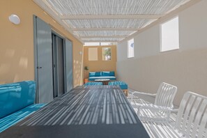 Outdoor dining - Tessera Boutique Hotel (Corfu)