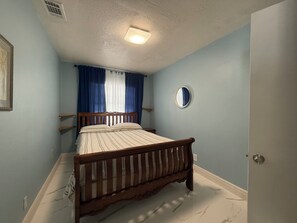 Room - Lovely 2-bedroom house with AC in charming Tampa (Tampa)