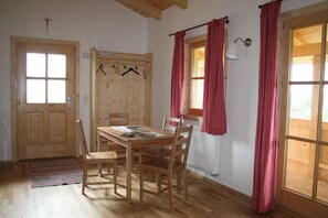 Dining - Vacation apartment Wendelsteinblick (Samerberg)