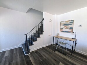Interior - Renovated 2BR Home with Parking & Fenced Yard – Minutes to Downtown Pittsburgh (Pittsburgh)