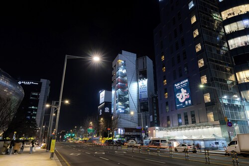 LAHA Boutique DDP Dongdaemun