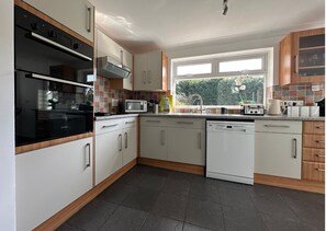 Private kitchen - Eye Road Retreat (Peterborough)