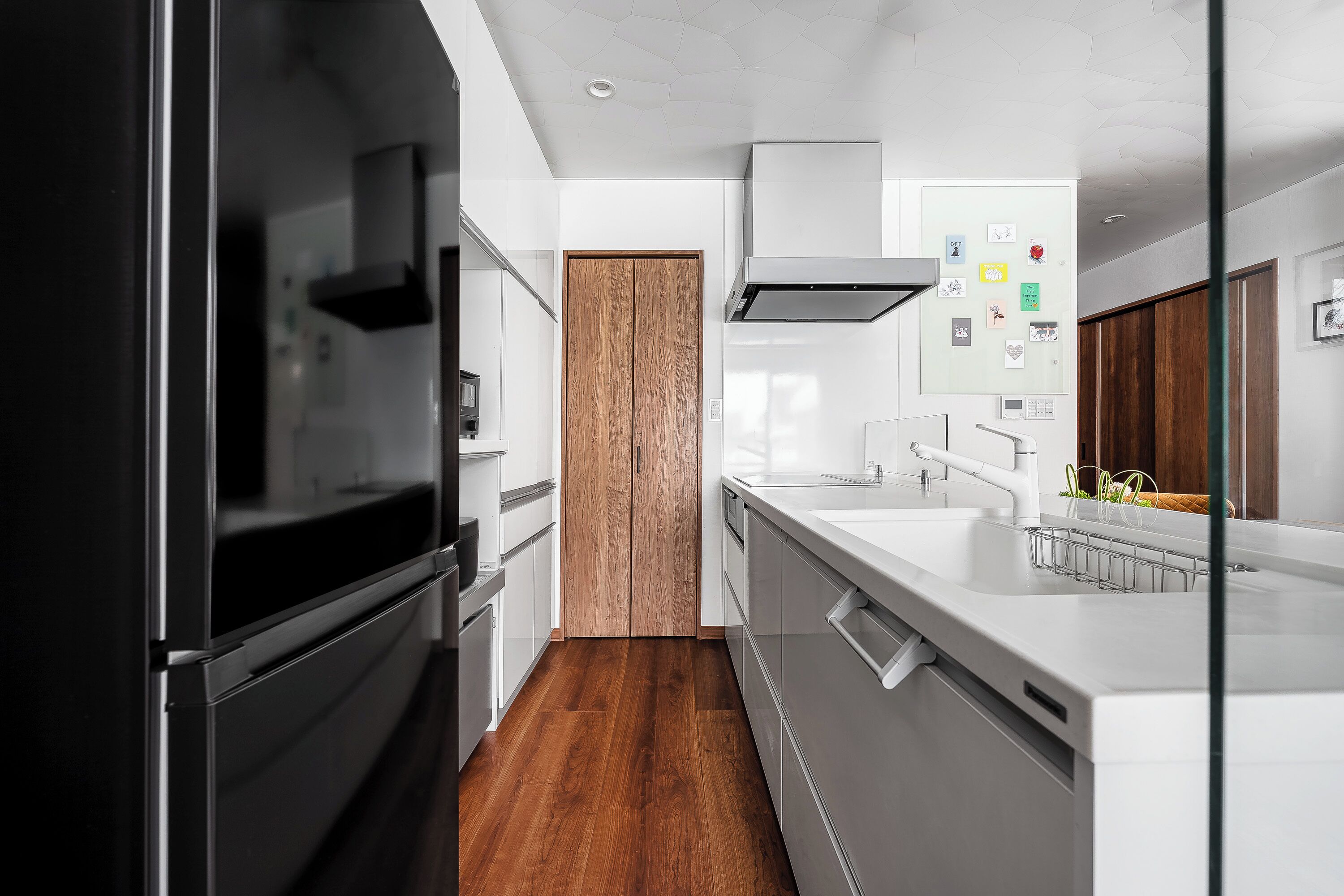 Apartment | Private kitchen | Fridge, microwave, stovetop, cookware/dishes/utensils