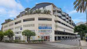 Exterior - Waterfront, Pool, Balcony, Prime Location (The Entrance)