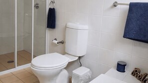Bathroom - Walk to Beach - Boutique Beachside Townhouse (Toowoon Bay)