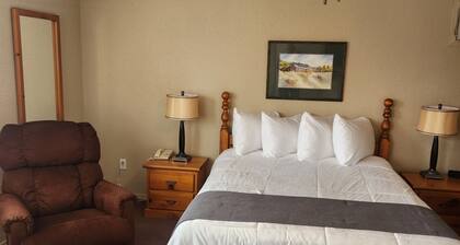 Welcome to Holiday Park Resort, where comfort meets resort style living.