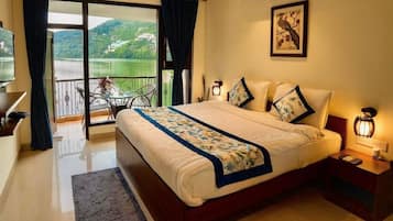 Căn hộ, ban công, quang cảnh hồ