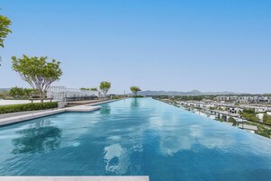 Outdoor pool, sun loungers