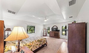 Room - Vrbo Property (Lehigh Acres)