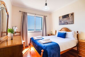 Iron/ironing board, Internet, bed sheets - GuestReady - Charming getaway near scenic views (Estreito de Câmara de Lobos)