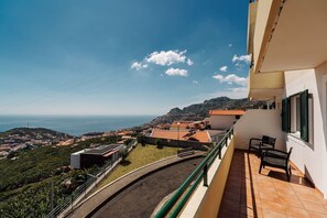 Property grounds - GuestReady - Charming getaway near scenic views (Estreito de Câmara de Lobos)