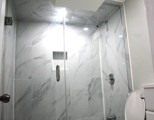 Cozy 2-bedroom House Rental in Brampton's Mount Pleasant
